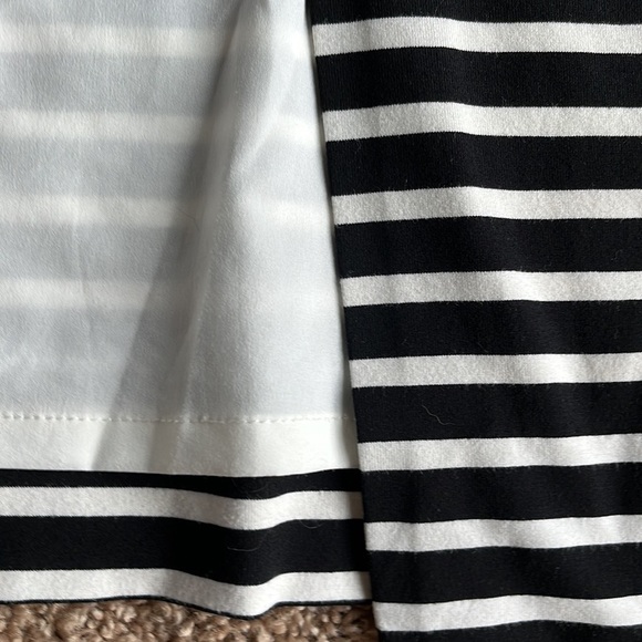 - WHBM Straight Skirt - Size 8 - Picture 5 of 14